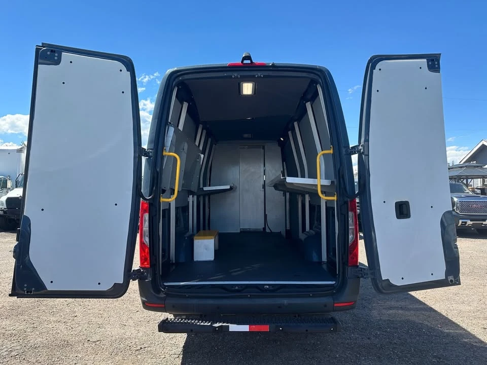 2019 Mercedes-Benz VS30 Sprinter - Image 8 of 19