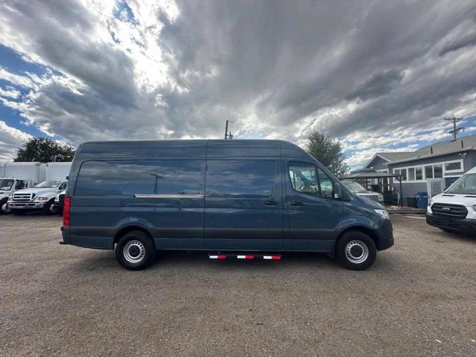 2019 Mercedes-Benz VS30 Sprinter - Image 11 of 19