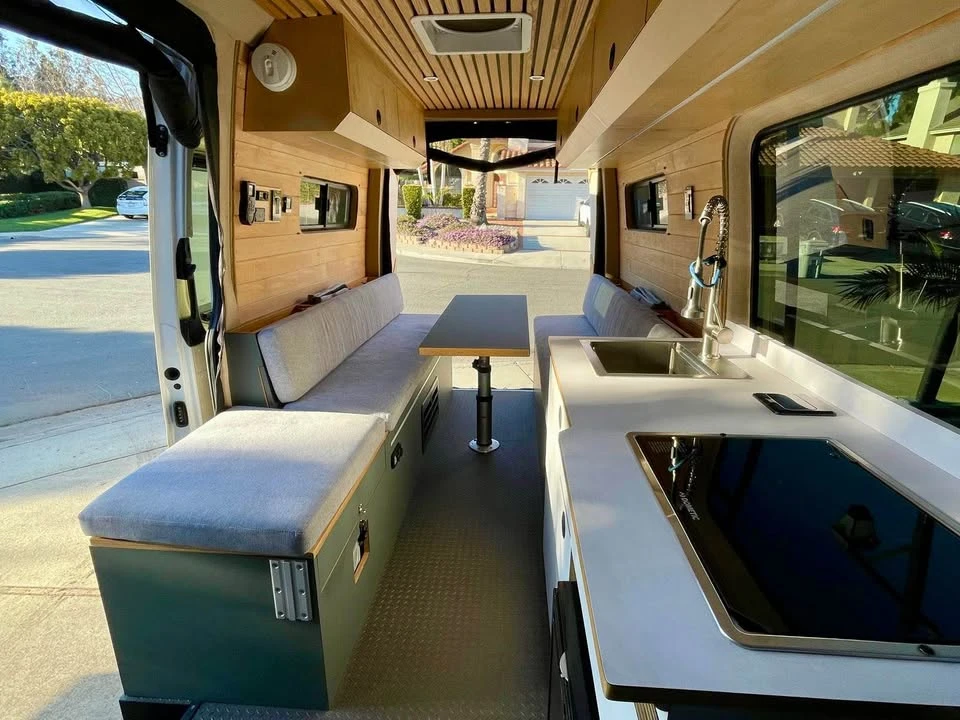 2019 Mercedes-Benz VS30 Sprinter - Image 2 of 19