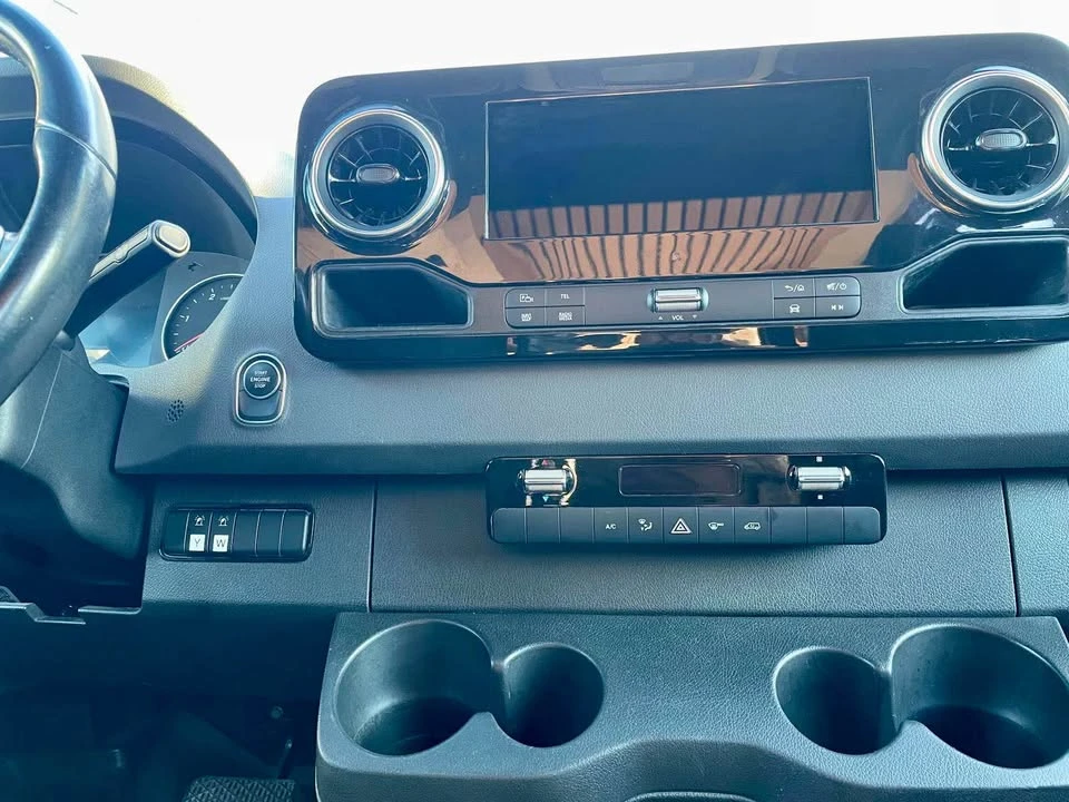 2019 Mercedes-Benz VS30 Sprinter - Image 16 of 19