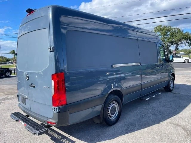 2019 Mercedes-Benz VS30 Sprinter - Image 9 of 15