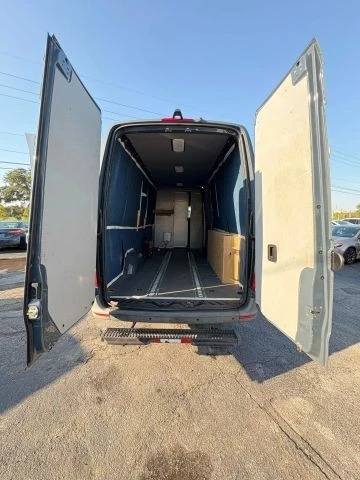 2019 Mercedes-Benz VS30 Sprinter - Image 5 of 8