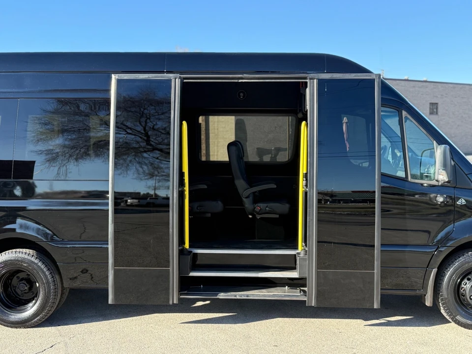 2019 Mercedes-Benz VS30 Sprinter - Image 10 of 21