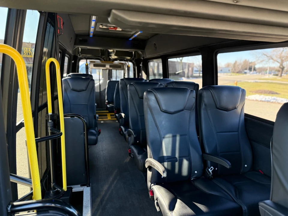 2019 Mercedes-Benz VS30 Sprinter - Image 14 of 21