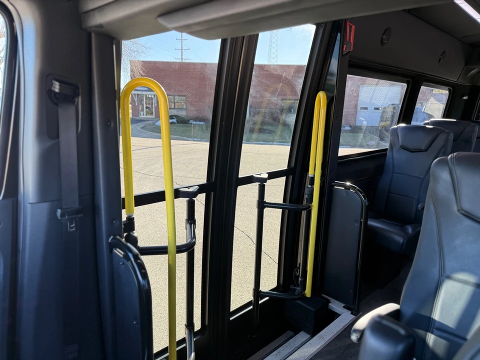 2019 Mercedes-Benz VS30 Sprinter - Image 15 of 21