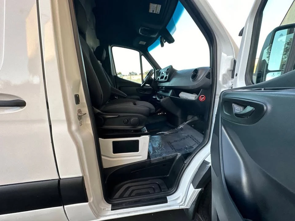 2019 Mercedes-Benz VS30 Sprinter - Image 10 of 20