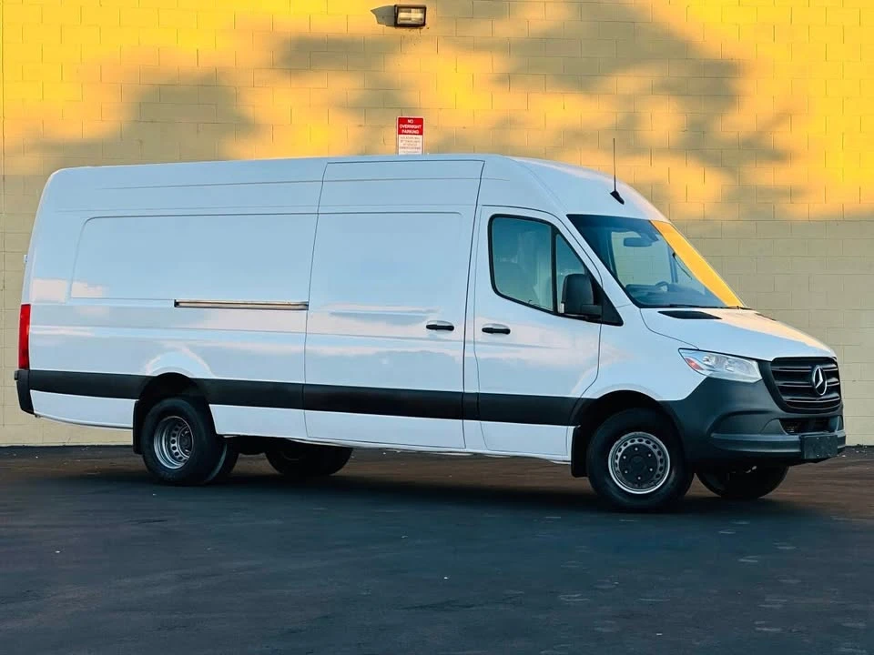 2019 Mercedes-Benz VS30 Sprinter - Image 2 of 20