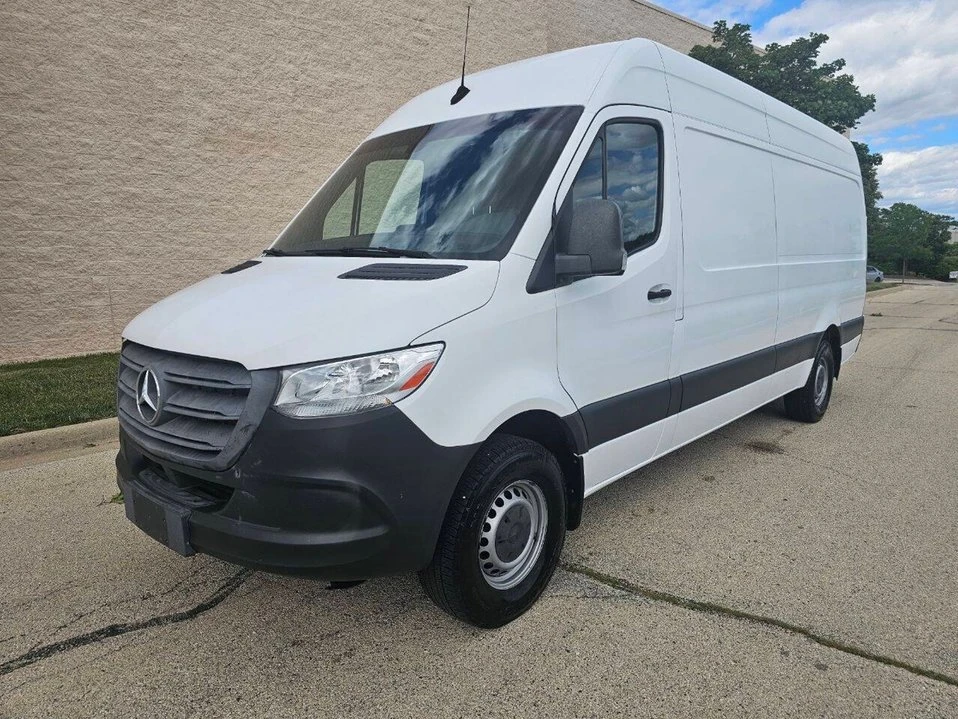 2019 Mercedes-Benz VS30 Sprinter - Image 2 of 15