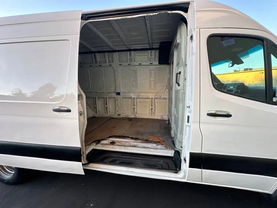 2019 Mercedes-Benz VS30 Sprinter - Image 17 of 20