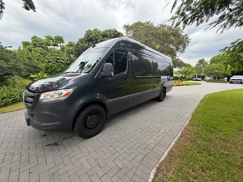 2019 Mercedes-Benz Sprinter Moto Van 170 Extended