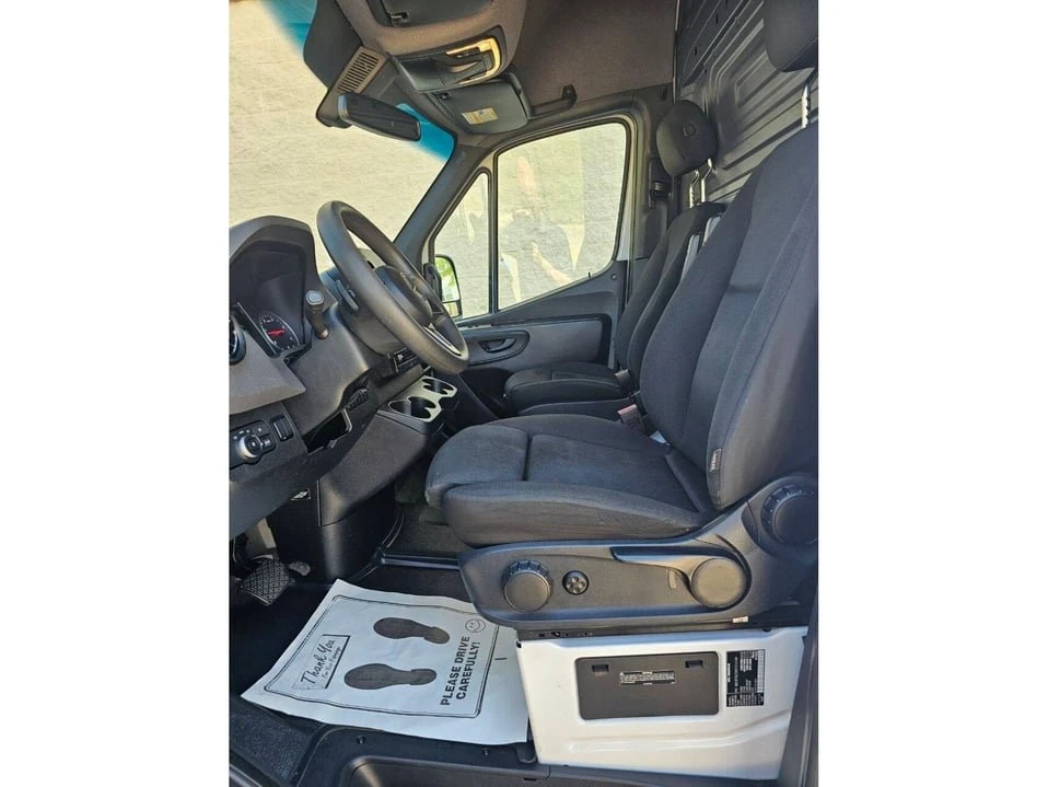 2019 Mercedes-Benz VS30 Sprinter - Image 9 of 14