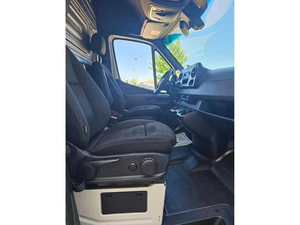 2019 Mercedes-Benz VS30 Sprinter - Image 10 of 14