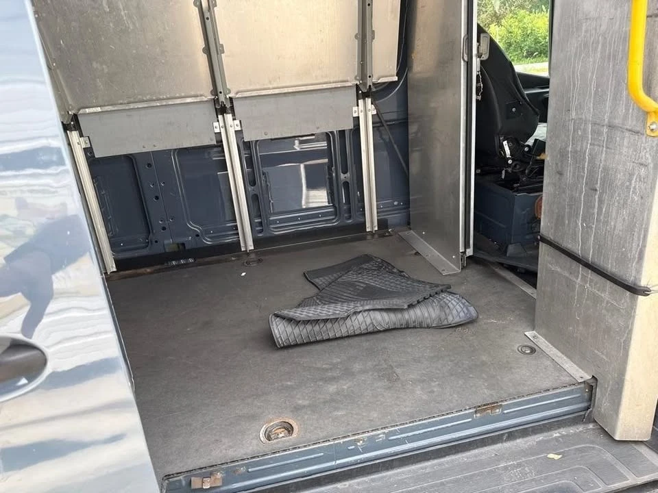 2019 Mercedes-Benz VS30 Sprinter - Image 9 of 10