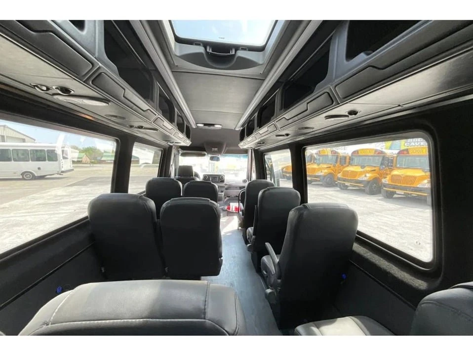2019 Mercedes-Benz VS30 Sprinter - Image 15 of 17