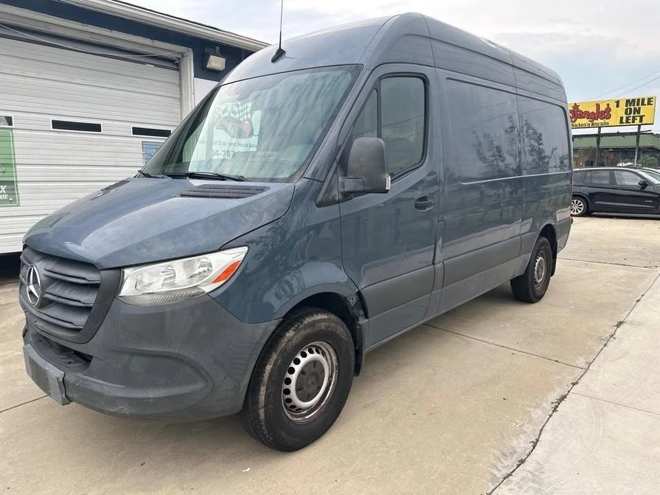 2019 Mercedes-Benz VS30 Sprinter - Image 2 of 10