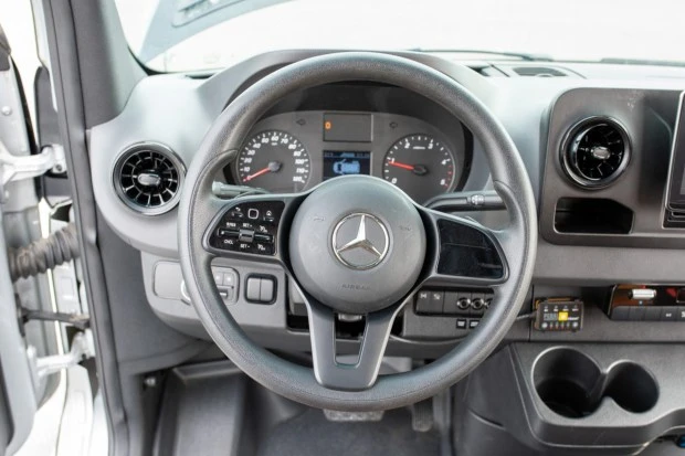 2019 Mercedes-Benz VS30 Sprinter - Image 7 of 9