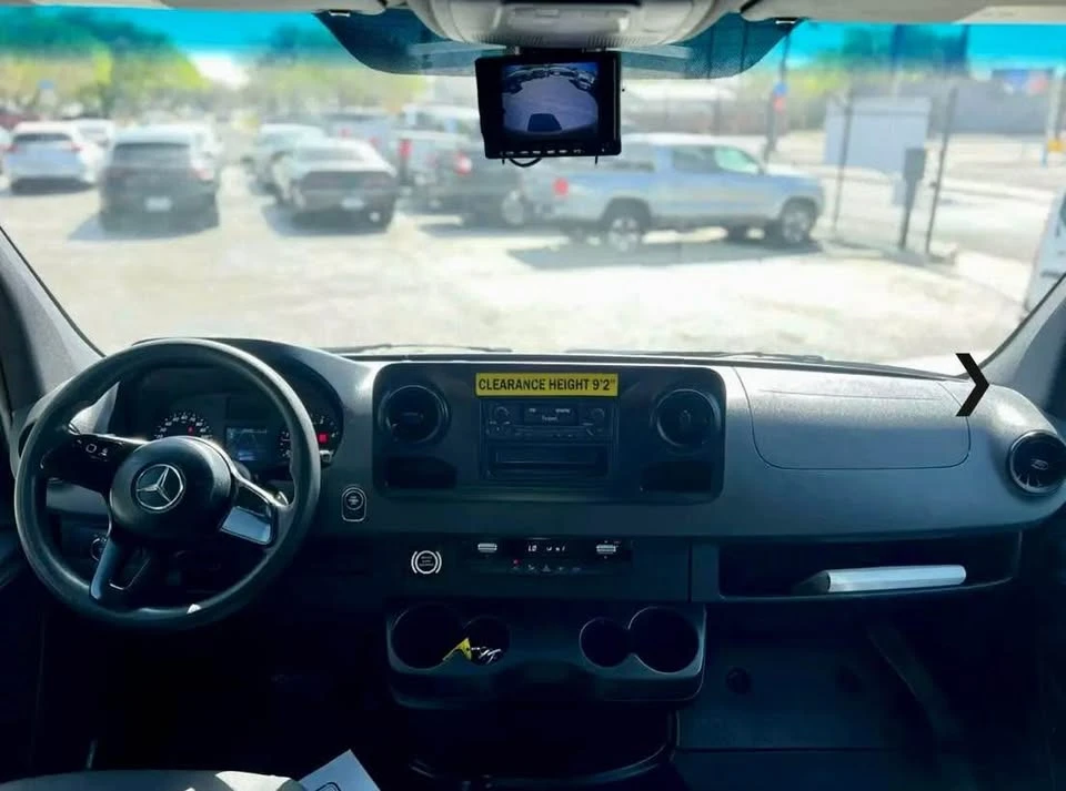2019 Mercedes-Benz VS30 Sprinter - Image 8 of 10