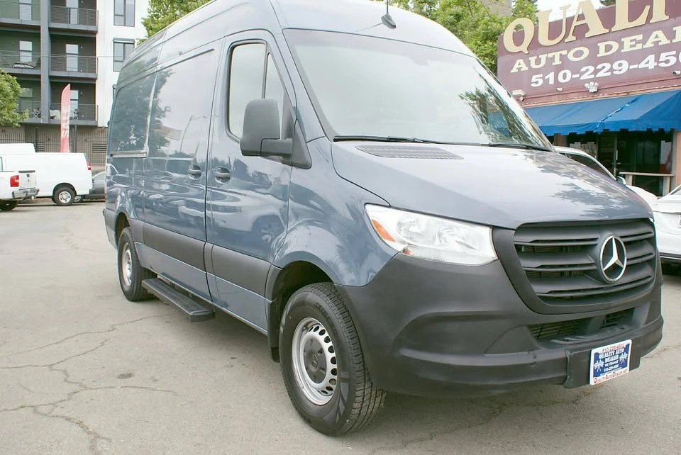2019 Mercedes-Benz VS30 Sprinter - Image 2 of 20