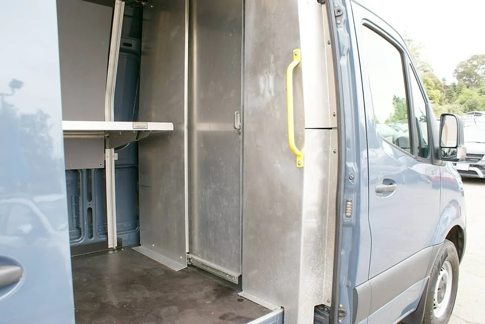 2019 Mercedes-Benz VS30 Sprinter - Image 17 of 20