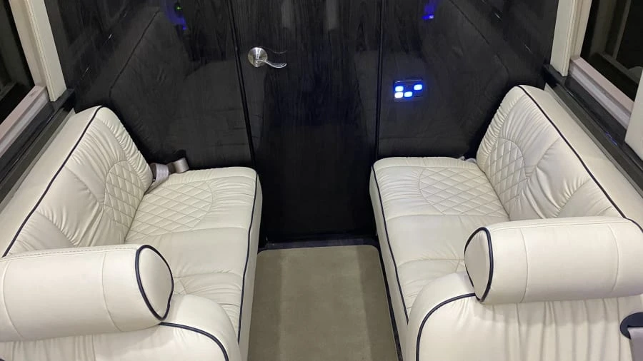 2019 Mercedes-Benz VS30 Sprinter - Image 8 of 20