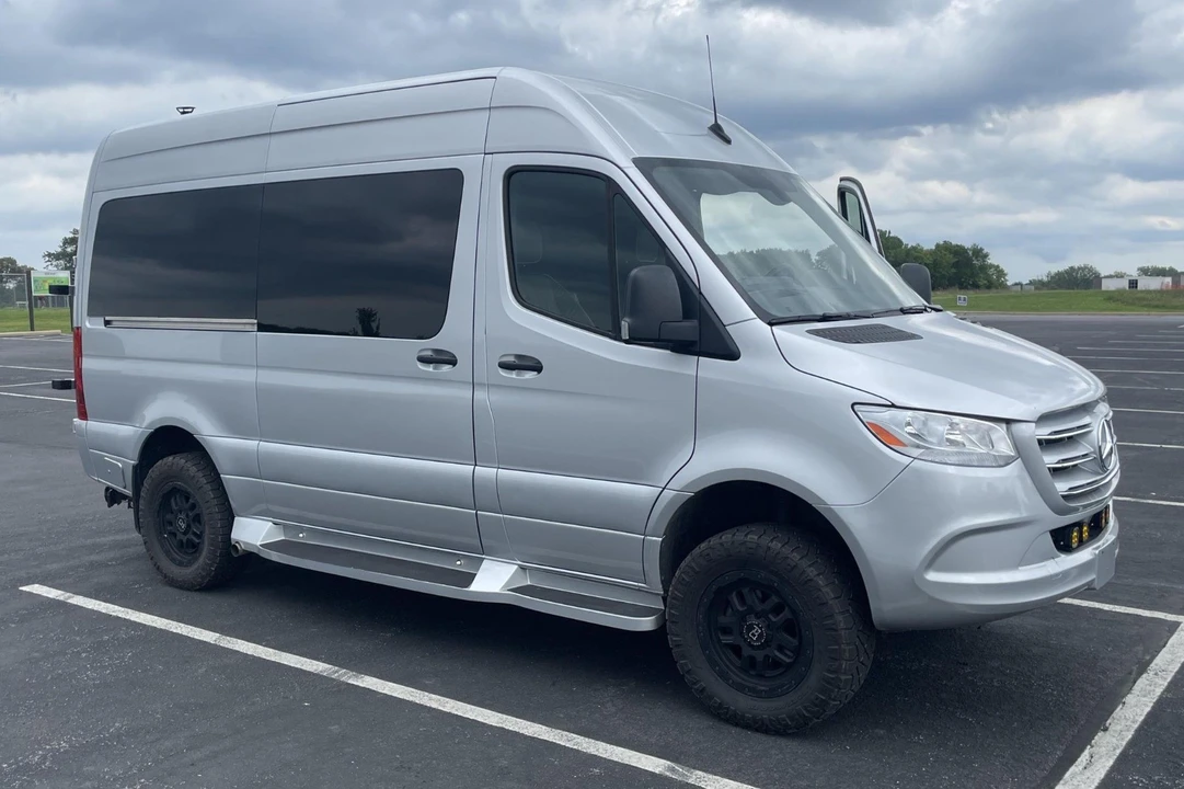 2019 Mercedes-Benz VS30 Sprinter - Image 2 of 21