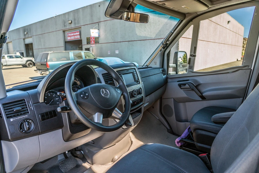 2019 Mercedes-Benz VS30 Sprinter - Image 8 of 13