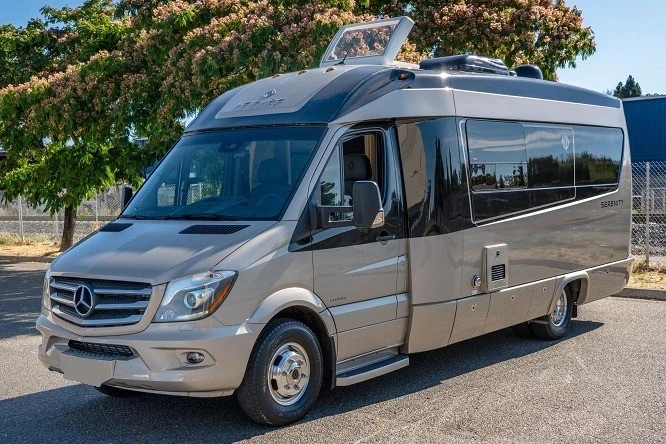2019 Mercedes-Benz VS30 Sprinter - Image 2 of 14