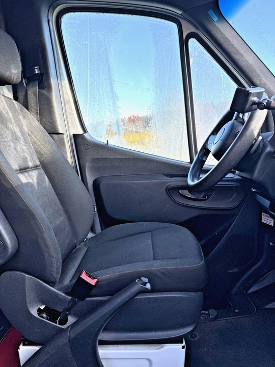 2019 Mercedes-Benz VS30 Sprinter - Image 18 of 21