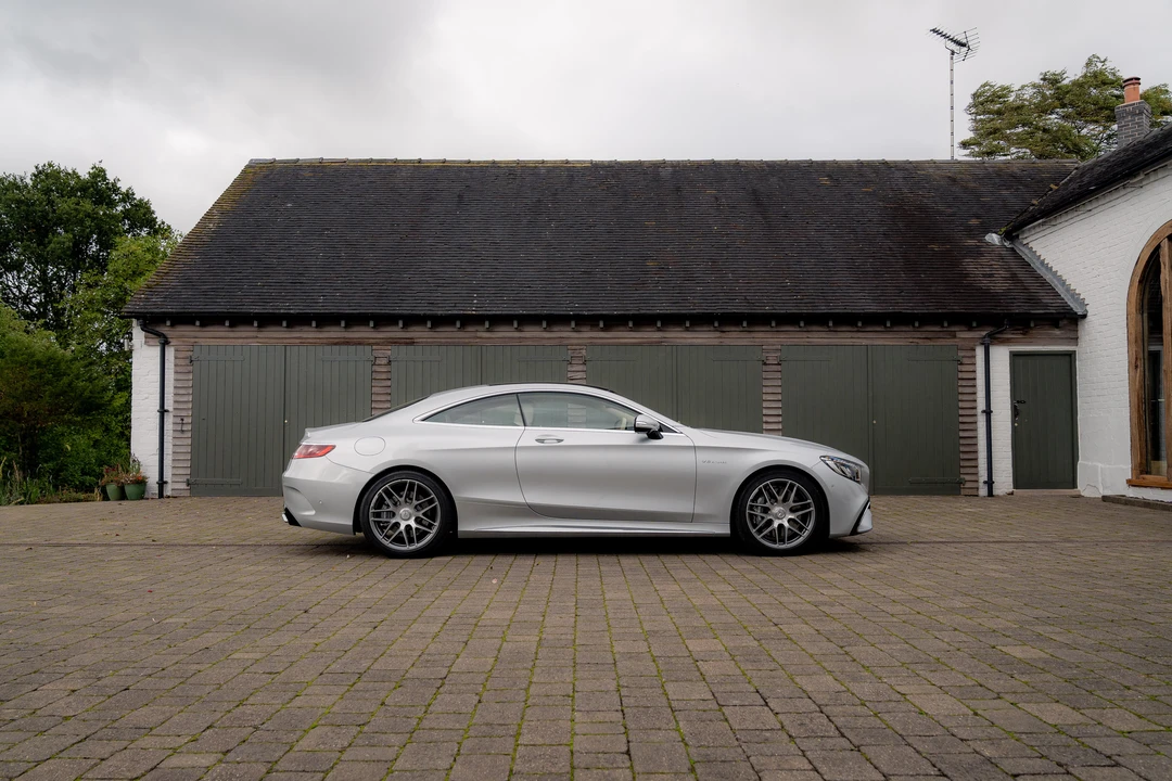 2019 Mercedes-Benz C217/A217 S 63 & S 65 AMG Coupe & Convertible - Image 12 of 31