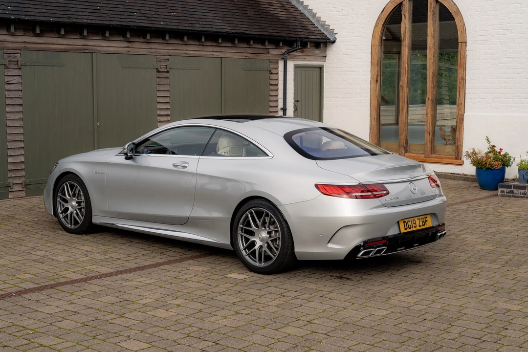 2019 Mercedes-Benz C217/A217 S 63 & S 65 AMG Coupe & Convertible - Image 15 of 31