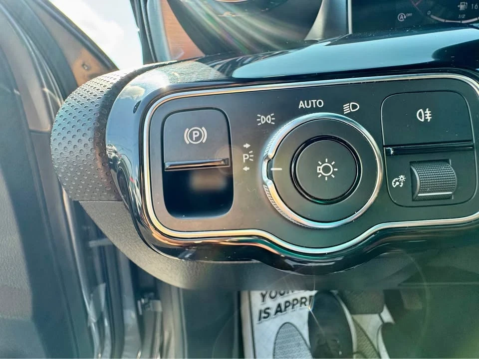 2019 Mercedes-Benz W177 A-Class - Image 2 of 15
