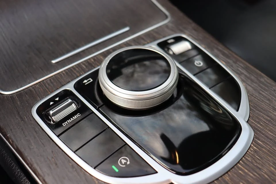 2019 Mercedes-Benz W205 C-Class - Image 12 of 17