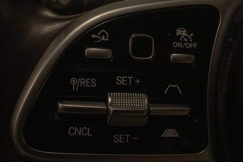 2019 Mercedes-Benz W213 E-Class - Image 8 of 19