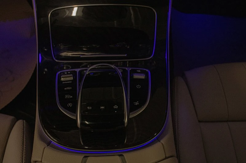 2019 Mercedes-Benz W213 E-Class - Image 13 of 19
