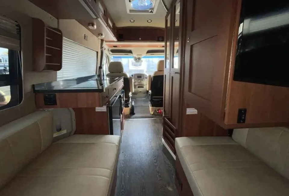 2019 Mercedes-Benz VS30 Sprinter - Image 14 of 15