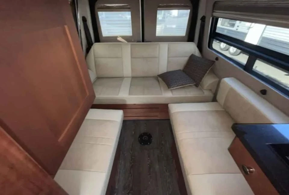 2019 Mercedes-Benz VS30 Sprinter - Image 11 of 15
