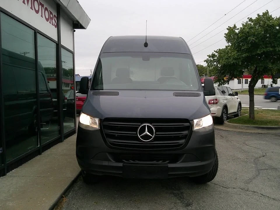 2019 Mercedes-Benz VS30 Sprinter - Image 2 of 19