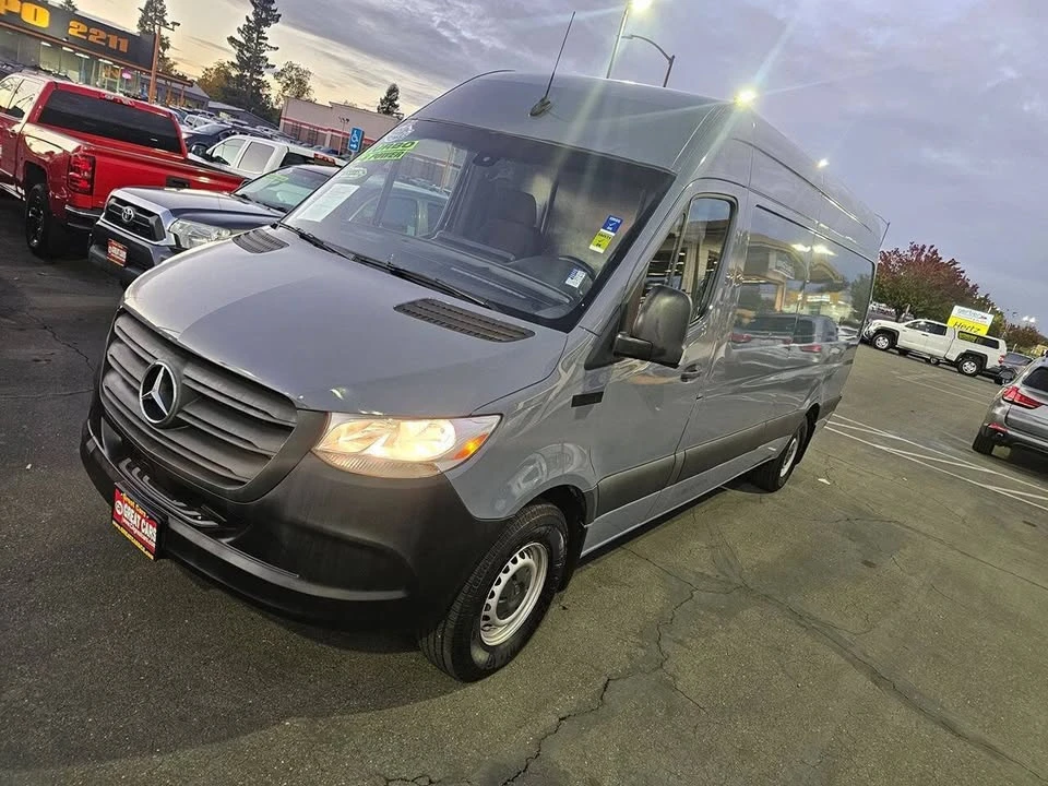 2019 Mercedes-Benz VS30 Sprinter - Image 10 of 20