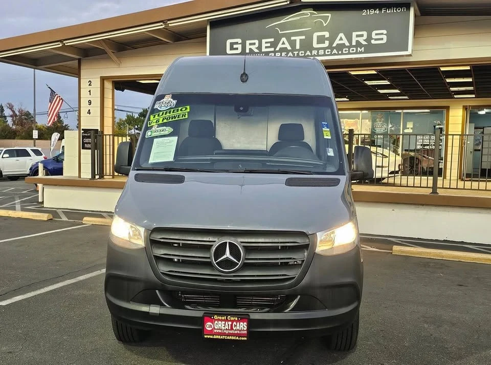 2019 Mercedes-Benz VS30 Sprinter - Image 2 of 20