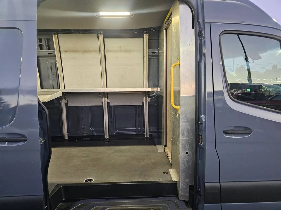 2019 Mercedes-Benz VS30 Sprinter - Image 16 of 20