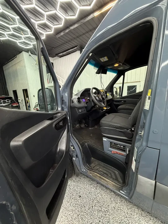 2019 Mercedes-Benz VS30 Sprinter - Image 10 of 12