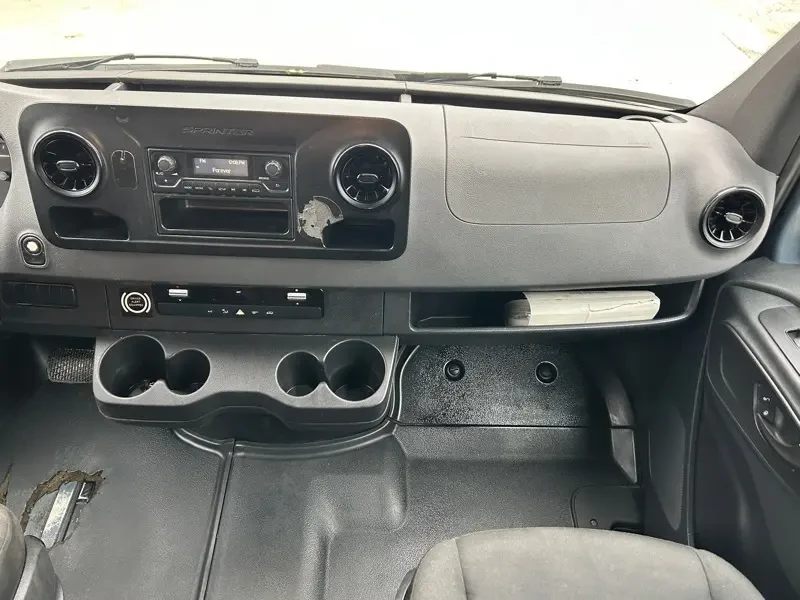 2019 Mercedes-Benz VS30 Sprinter - Image 8 of 16