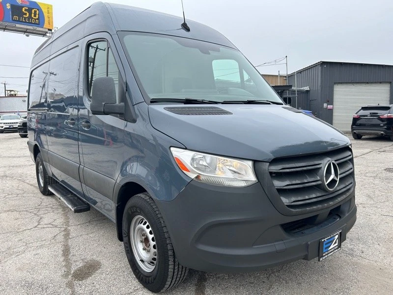 2019 Mercedes-Benz VS30 Sprinter - Image 2 of 16