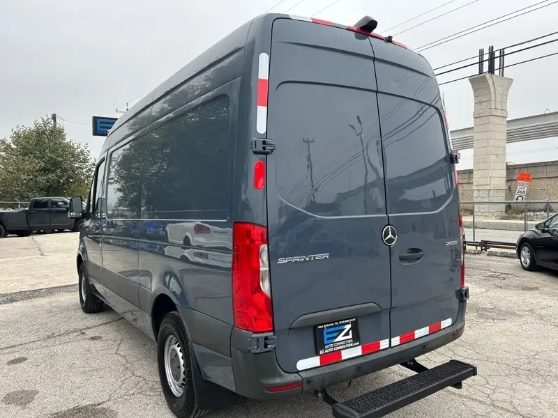 2019 Mercedes-Benz VS30 Sprinter - Image 4 of 16