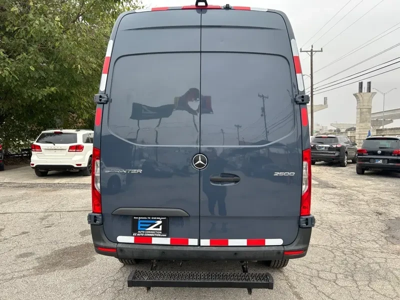 2019 Mercedes-Benz VS30 Sprinter - Image 5 of 16