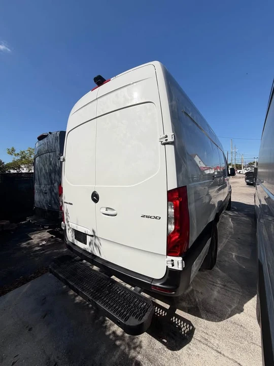 2019 Mercedes-Benz VS30 Sprinter - Image 14 of 15