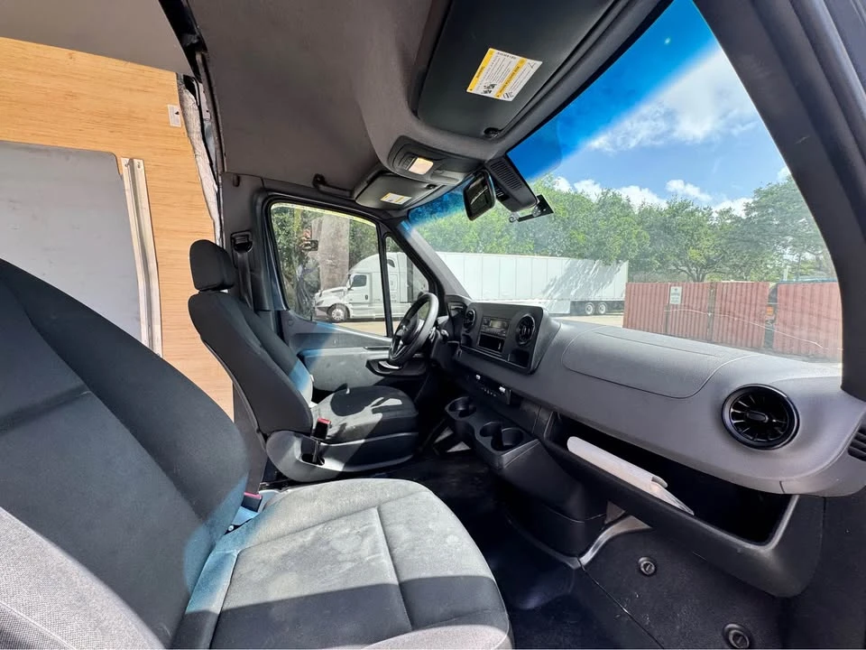 2019 Mercedes-Benz VS30 Sprinter - Image 10 of 14