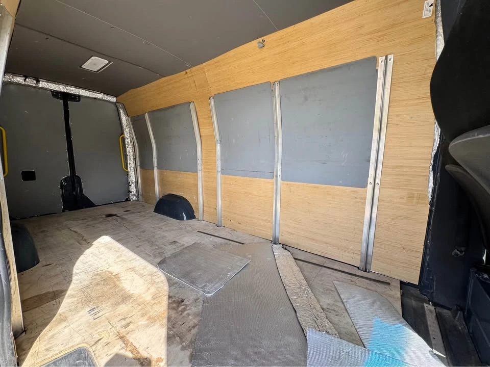 2019 Mercedes-Benz VS30 Sprinter - Image 9 of 14