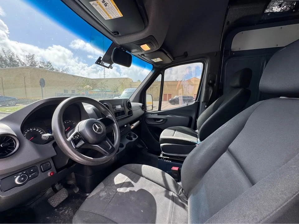 2019 Mercedes-Benz VS30 Sprinter - Image 12 of 14