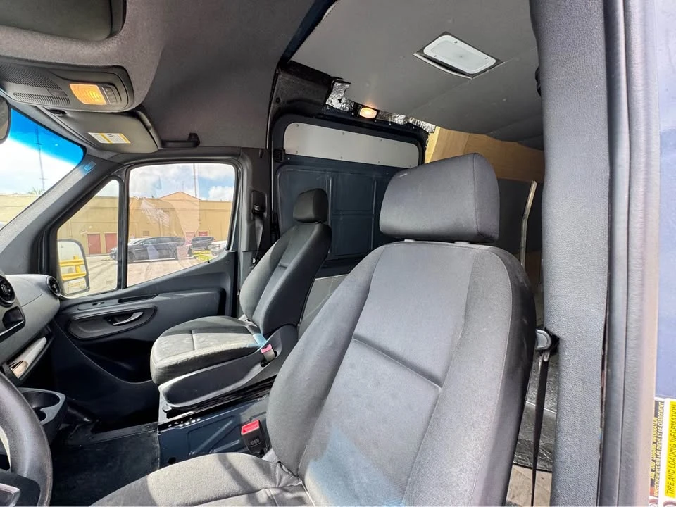 2019 Mercedes-Benz VS30 Sprinter - Image 13 of 14